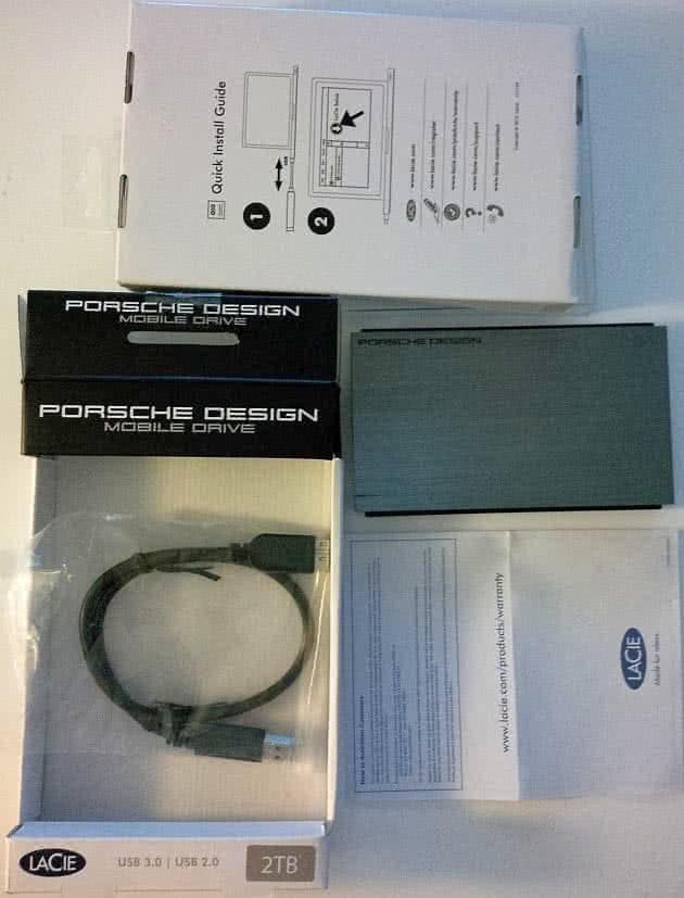 Photo: box contents external hard disk drive LaCie Porsche Design P'9220 Mobile Drive 2 TB