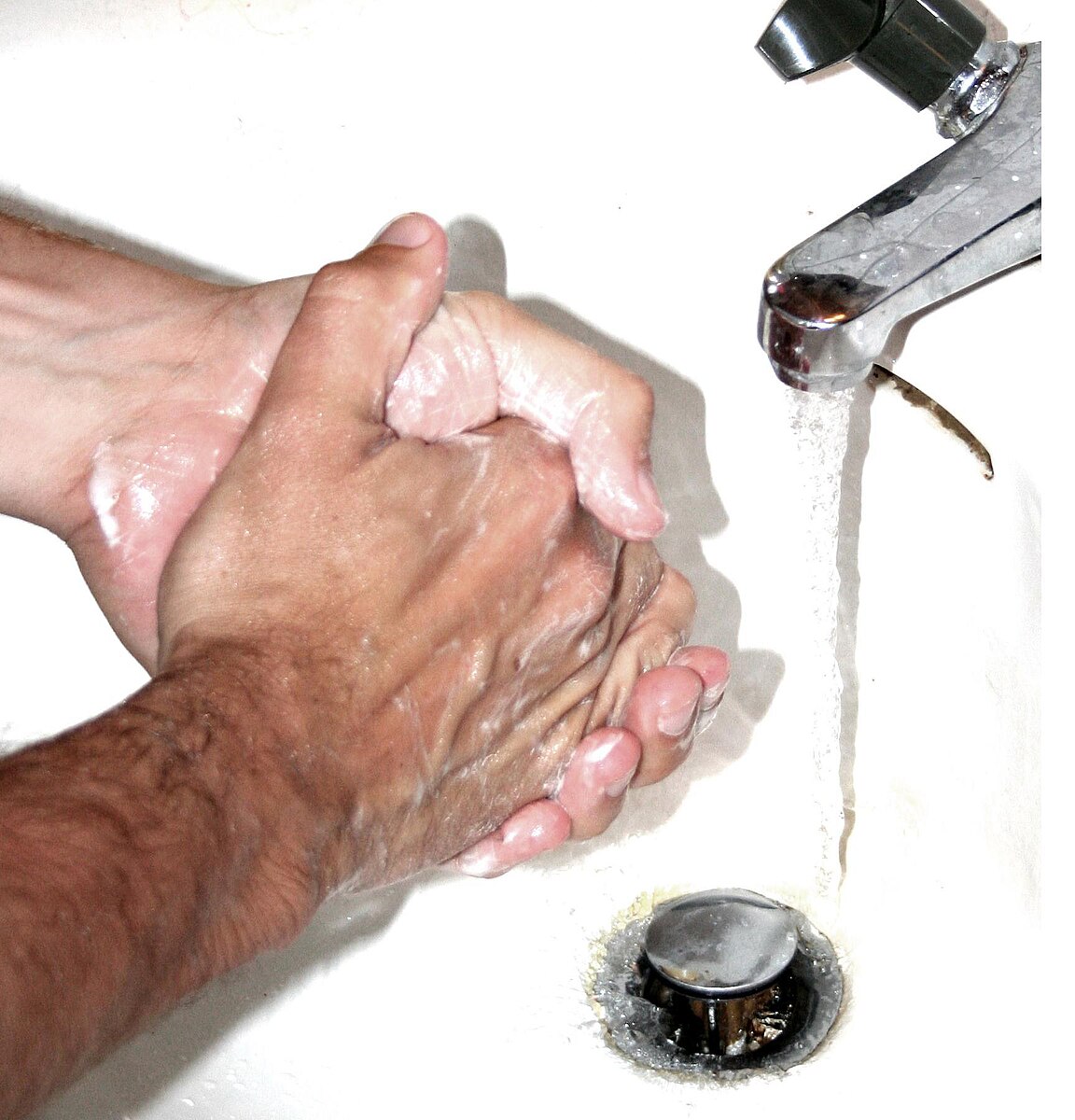 Photo: Washing one's hands, a form of hygiene